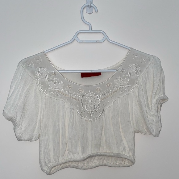 White puff sleeve crop top - Picture 1 of 5